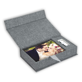 Cofanetto Portafoto in Cotone Grigio Scuro e Custodia per USB – Scatola Foto Regalo per Matrimonio